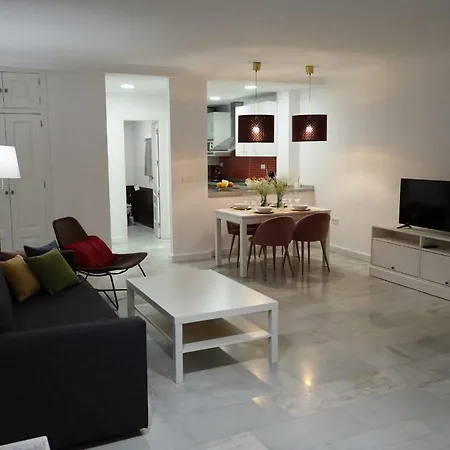 Calle Abejar,plaza Apartment