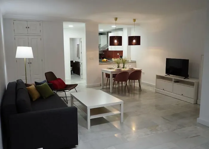 Calle Abejar,plaza Apartment